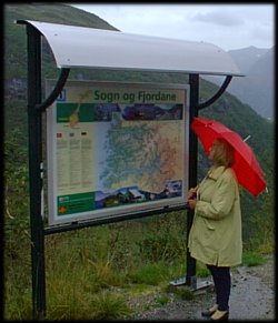 Landkaart in de regen